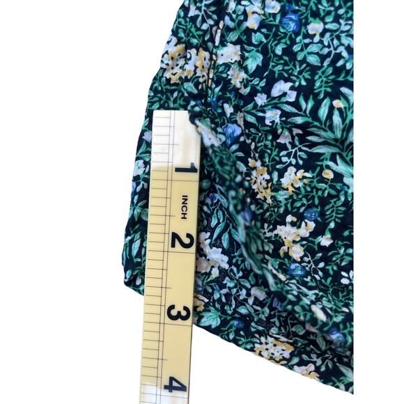 Anthropologie Sundays Floral Print Crinkle Cotton Elastic Waist Shorts - Medium - Picture 6 of 8